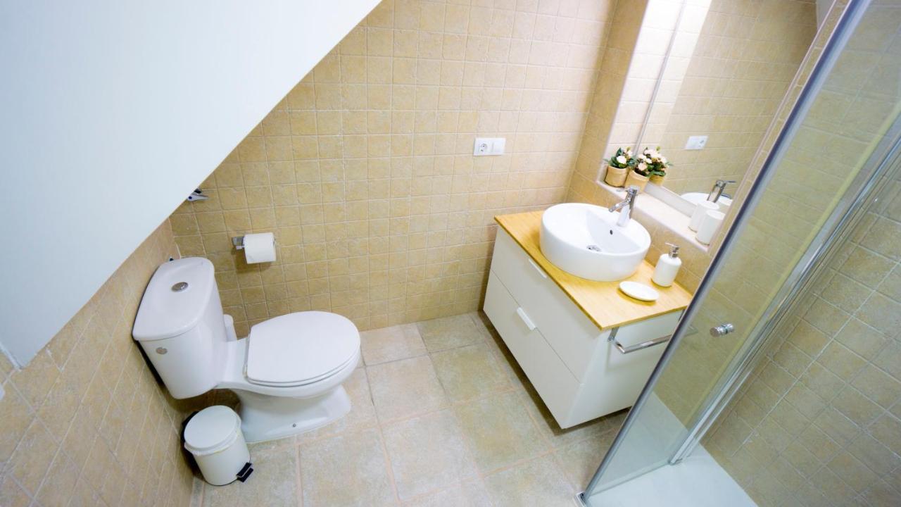 Rentalsevilla Escuelas Pias Ngoại thất bức ảnh