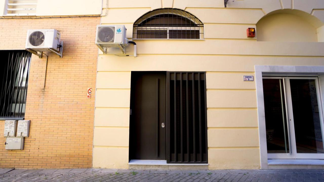 Rentalsevilla Escuelas Pias Ngoại thất bức ảnh
